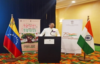 Hindi Diwas was celebrated in Caracas where students learning Hindi at the classes organized by EOI Caracas participated enthusiastically.  Amb. Abhishek Singh delivered the keynote address